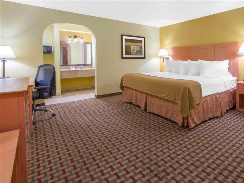 Days Inn By Wyndham Lubbock South Buitenkant foto