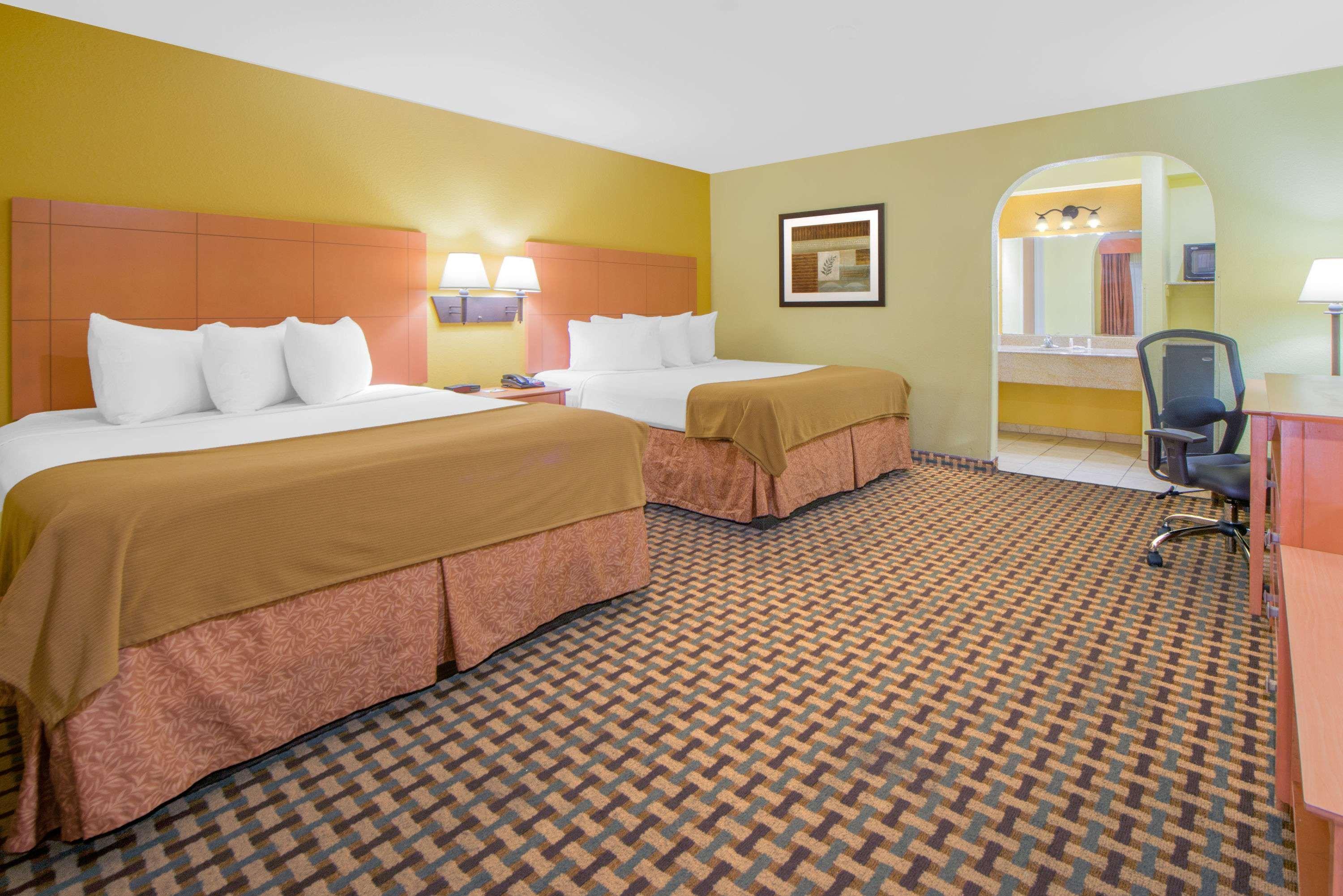 Days Inn By Wyndham Lubbock South Buitenkant foto