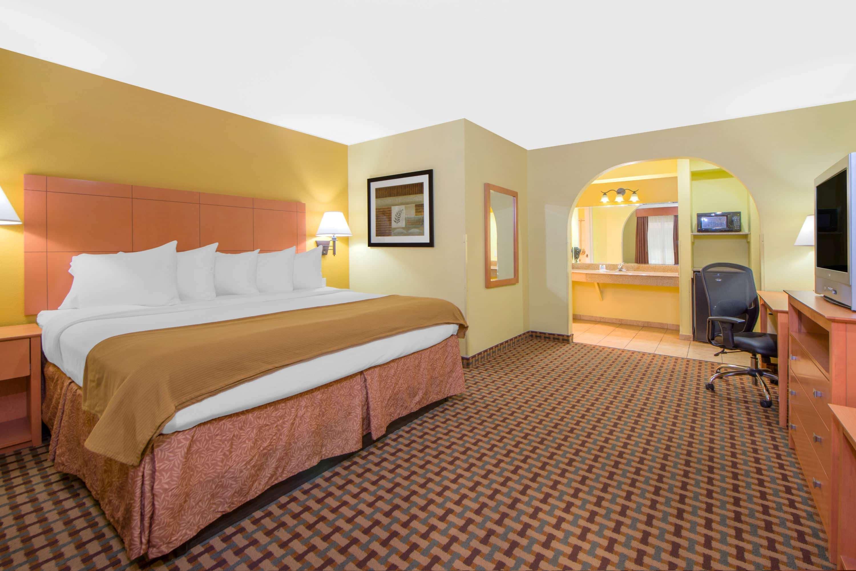 Days Inn By Wyndham Lubbock South Buitenkant foto