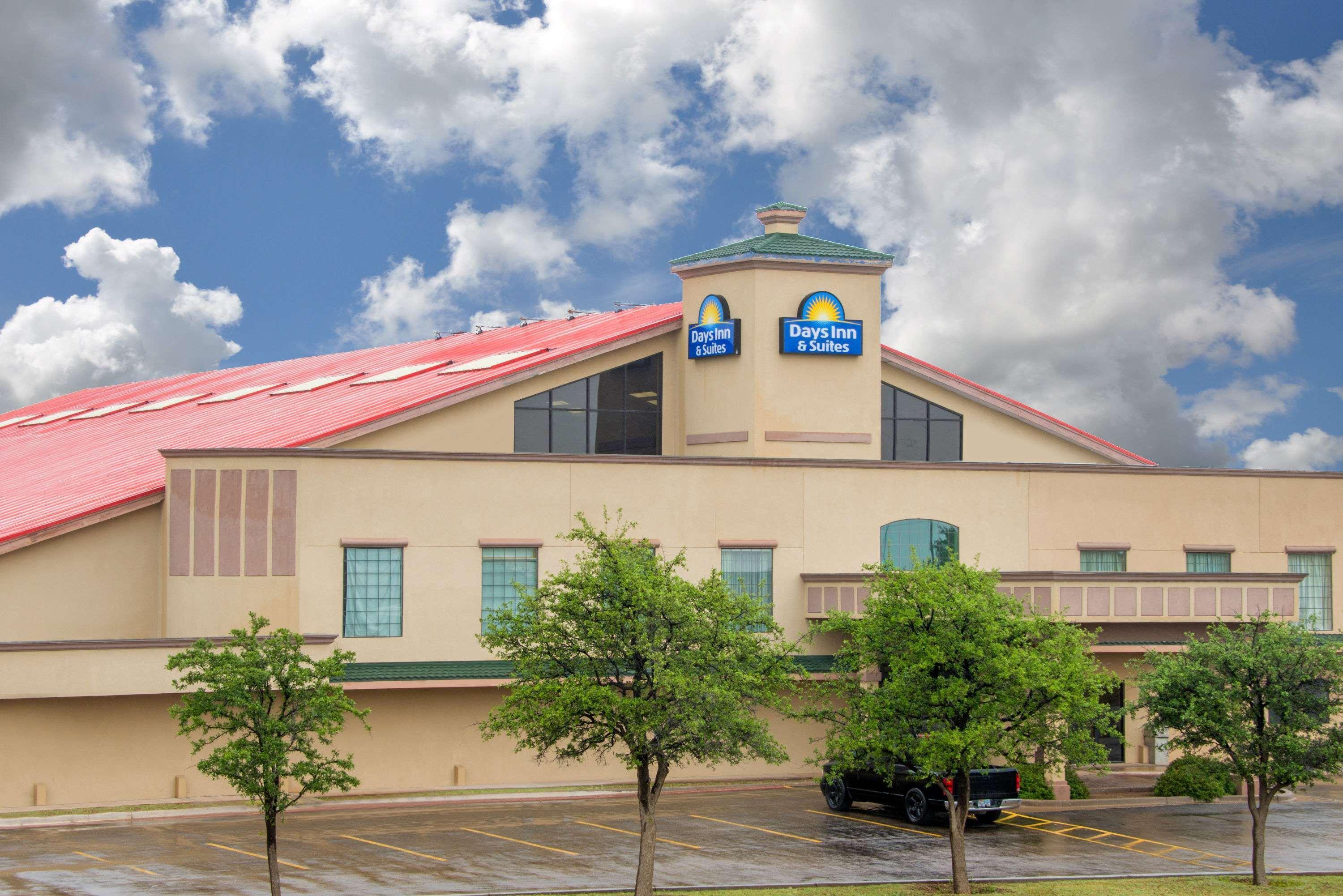 Days Inn By Wyndham Lubbock South Buitenkant foto