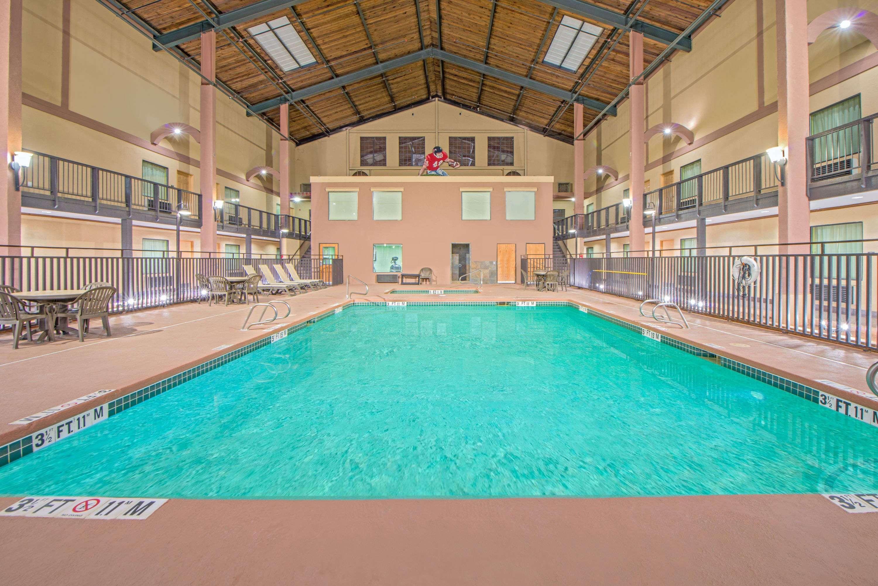 Days Inn By Wyndham Lubbock South Buitenkant foto
