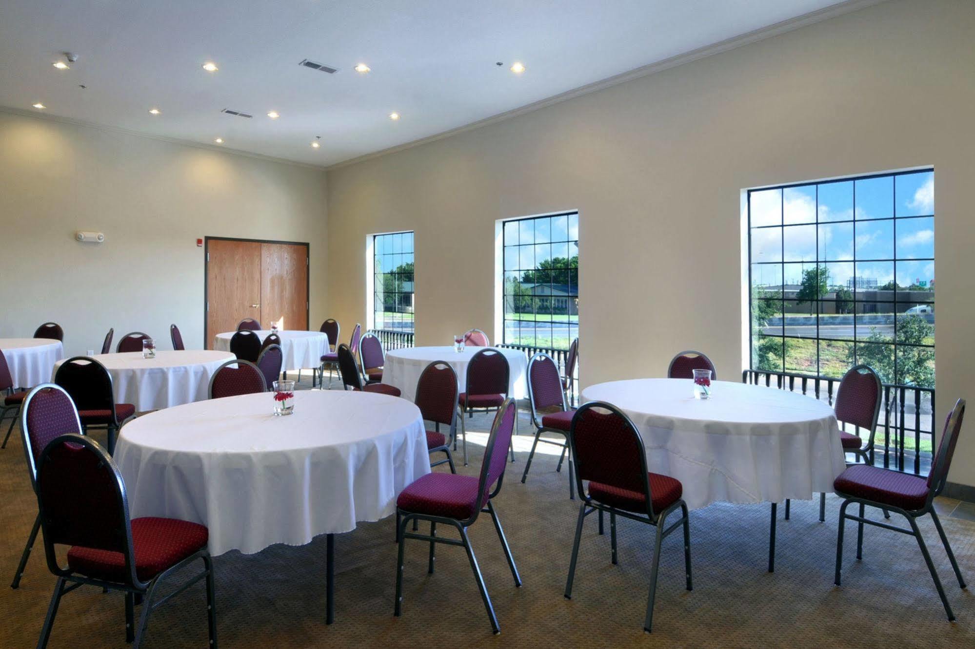 Days Inn By Wyndham Lubbock South Buitenkant foto